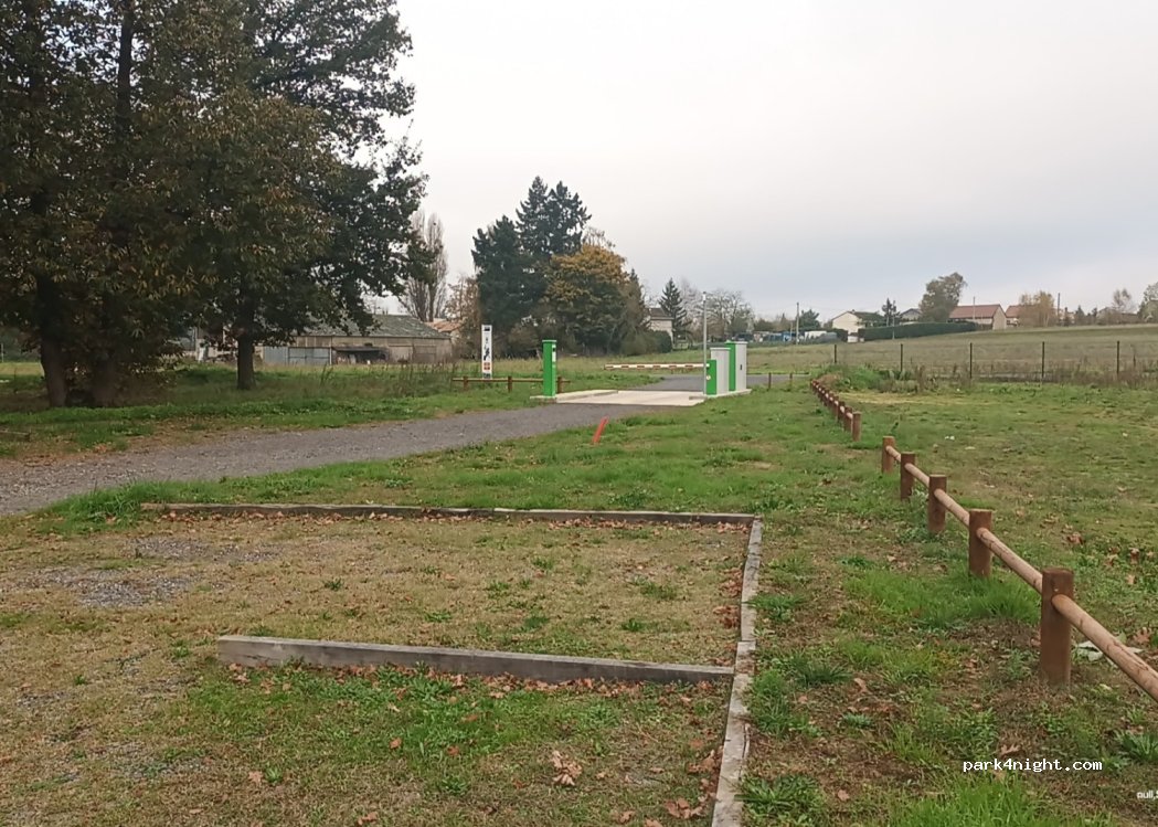 (86140) Scorbé-Clairvaux - 3 Allée des Sports — foto 2