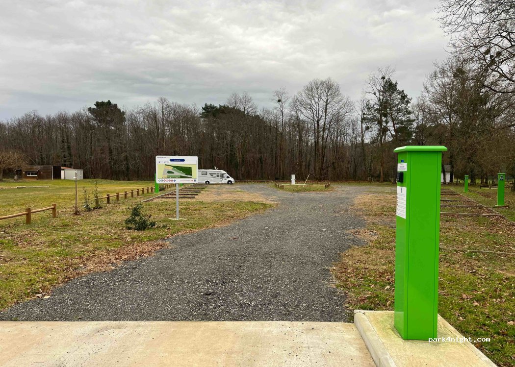 (86140) Scorbé-Clairvaux - 3 Allée des Sports — foto 3