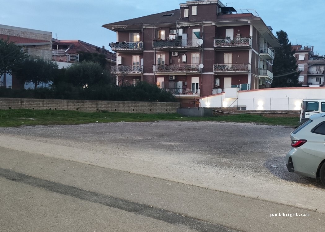 (01037) Ronciglione - 130 Via San Giovanni — foto
