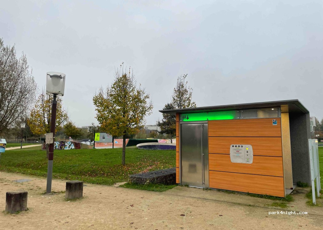 (77600) Bussy-Saint-Georges - 1 Allée Madame de Montespan — foto 4