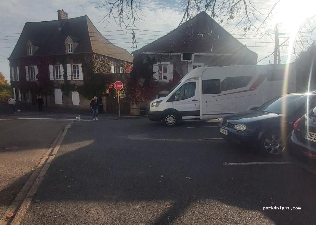(71160) Digoin - 8 Rue Julien Marius Guilleminot — foto