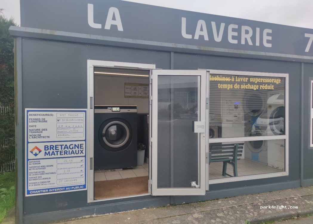 (35760) Saint-Grégoire - 84 Rue Bahon Rault — foto