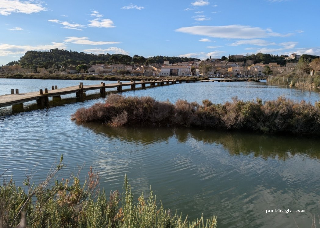 Aire de camping-car Peyriac-de-Mer — foto 4