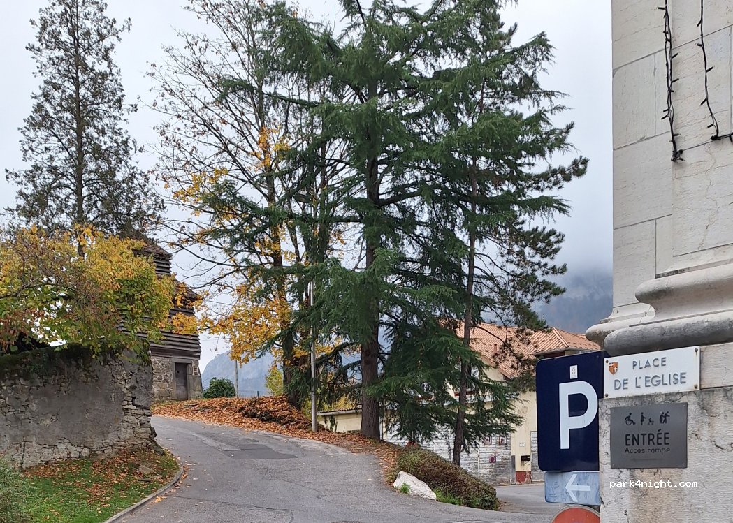 (74130) Bonneville - 104 Place de l'Église — foto 3