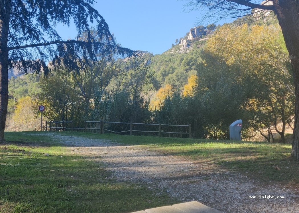 (13660) Orgon - 6010 Lavau — foto