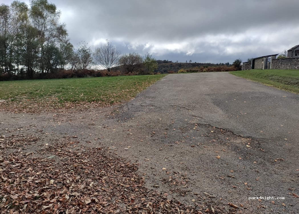 (87130) Saint-Gilles-les-Forêts - — foto