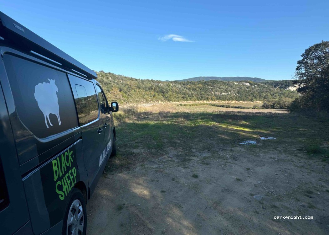 (30580) Brouzet-lès-Alès - D7 — foto 3