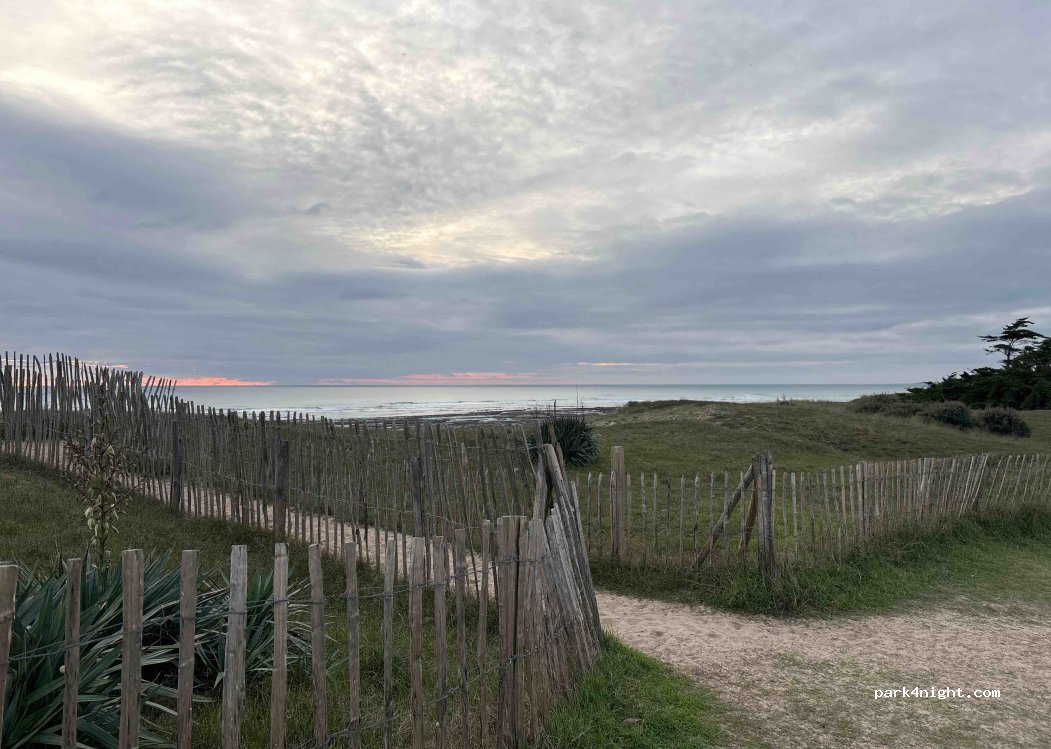 (17580) Le Bois-Plage-en-Ré - — foto 2