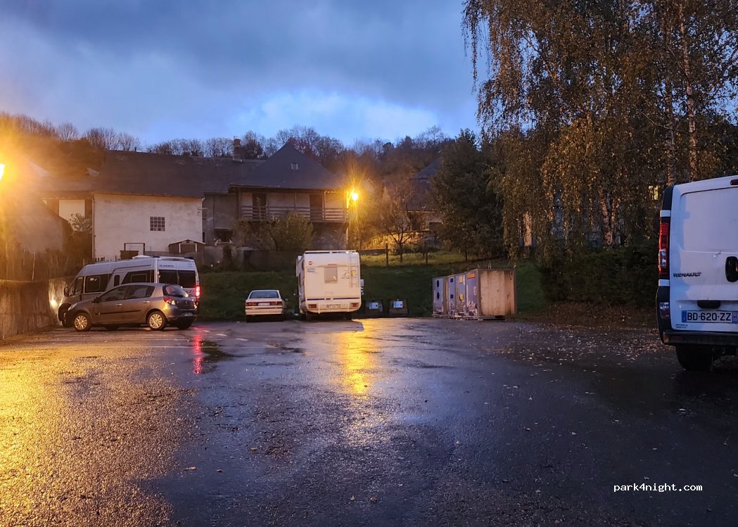 (09800) Cescau - 2 Rue du Lavoir — foto