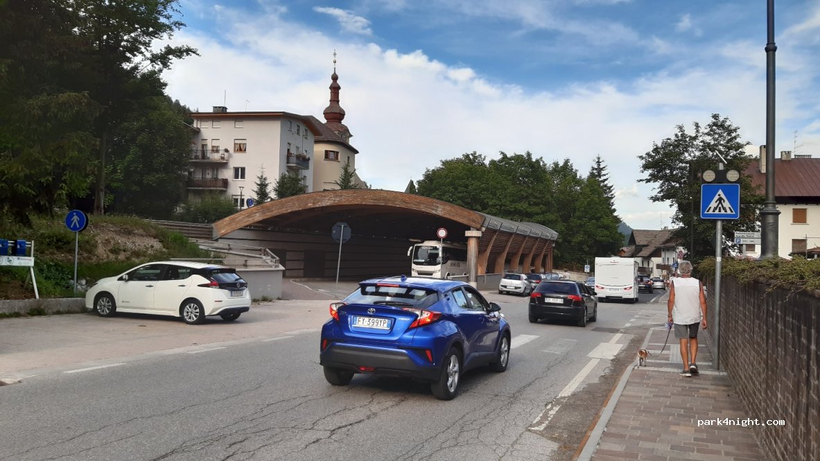 (33018) Tarvisio - 50 Via Vittorio Veneto — foto 2