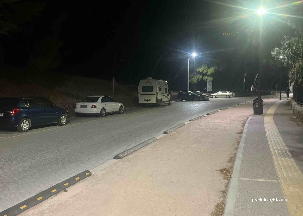 (811 00) Mitilini - 29 8i Noemvriou — foto