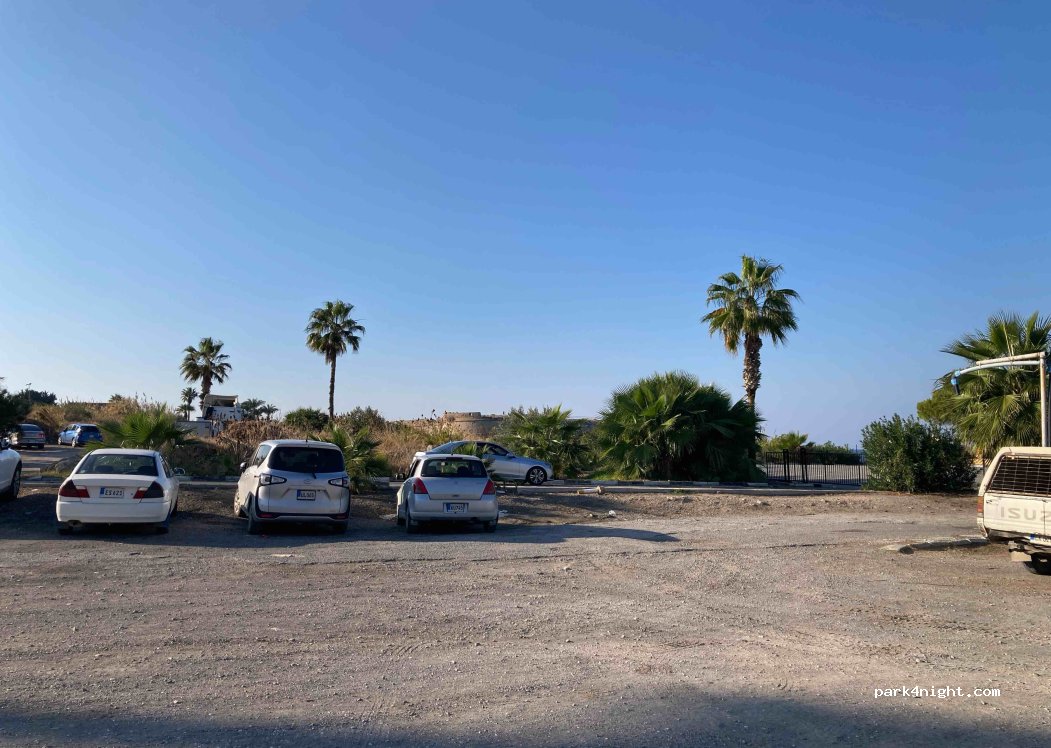 (99300) Girne - 16 Karakız Sokak — foto