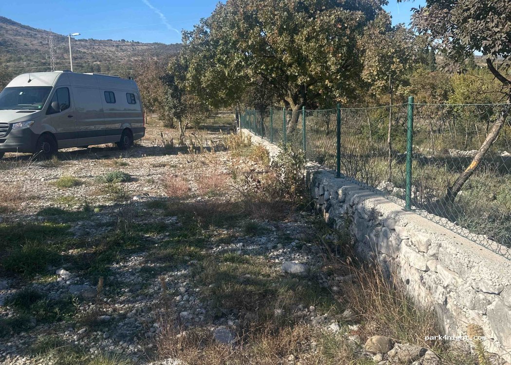 (81000) Podgorica - Unnamed Road — foto 2