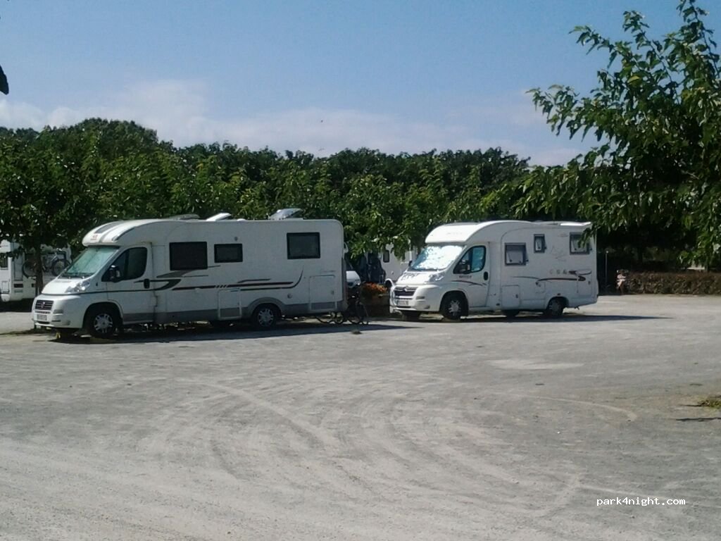 (17730) Port-des-Barques - 1-45 Avenue des Sports — foto 2