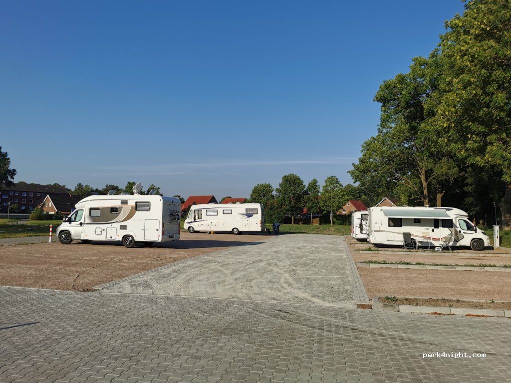 Wohnmobilstellplatz Wittmund — foto