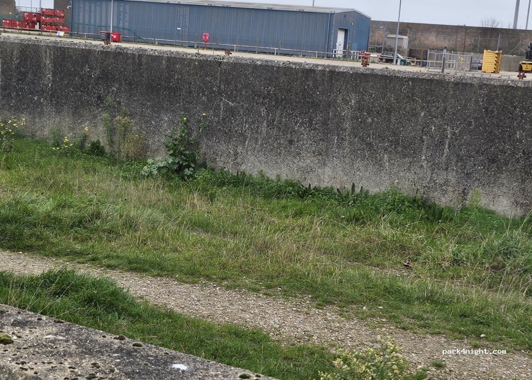 (NR31 6PX) Gorleston-on-Sea - 2 Riverside Road — foto