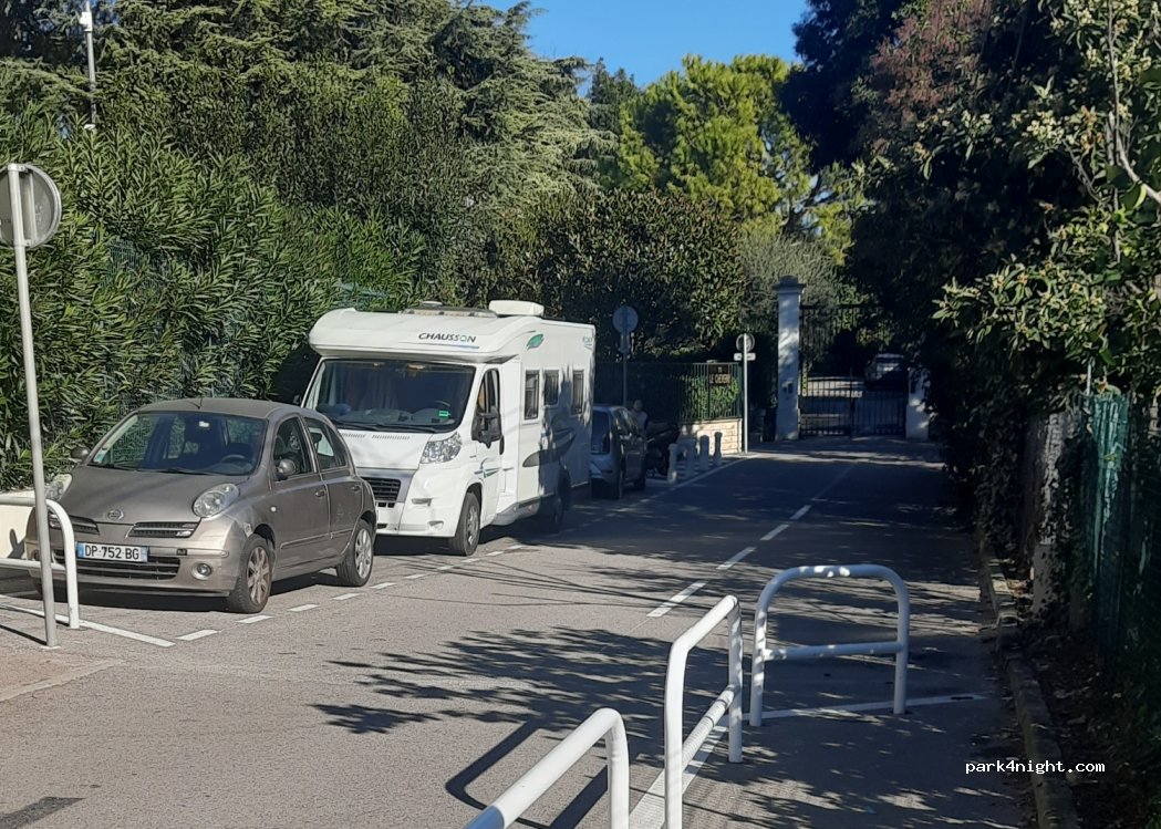 (06100) Nice - 12 Avenue Sainte-Colette — foto