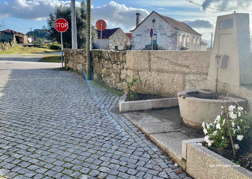 (6370-391)  - 10 N330 — foto