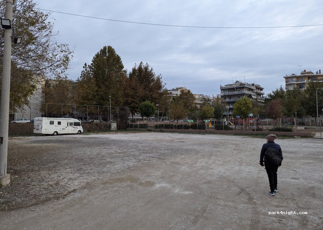 (567 28) Neapoli - 8 Mitropoleos — foto