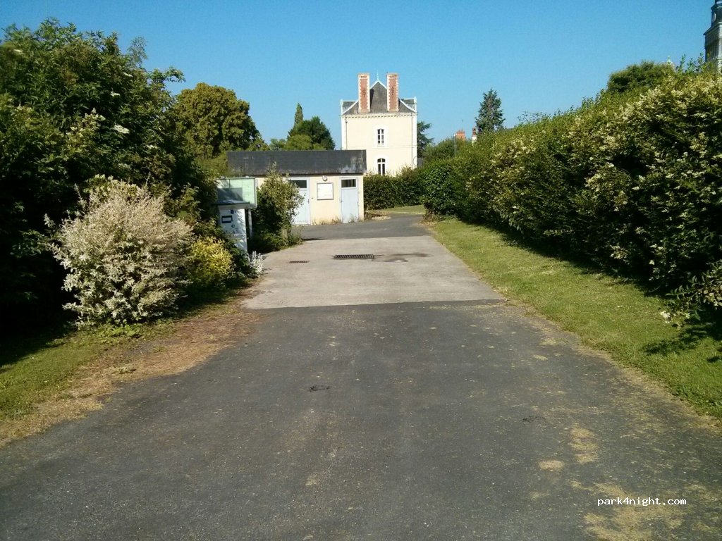 (53290) Bouère - 1-7 Rue des Sencies — foto