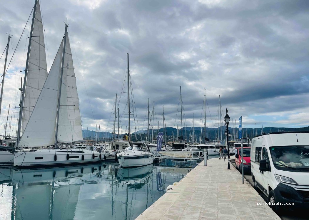 (311 00) Lefkada - Alekou Panagouli — foto 2