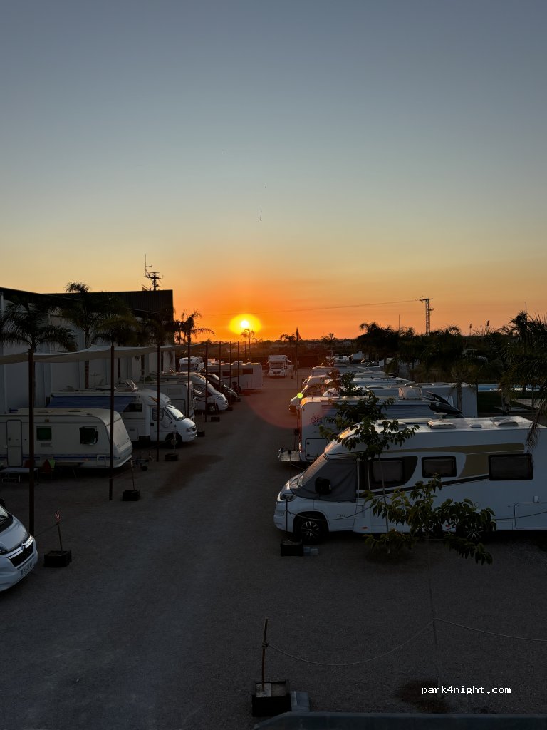 El Mástil Area de autocaravanas — foto 4