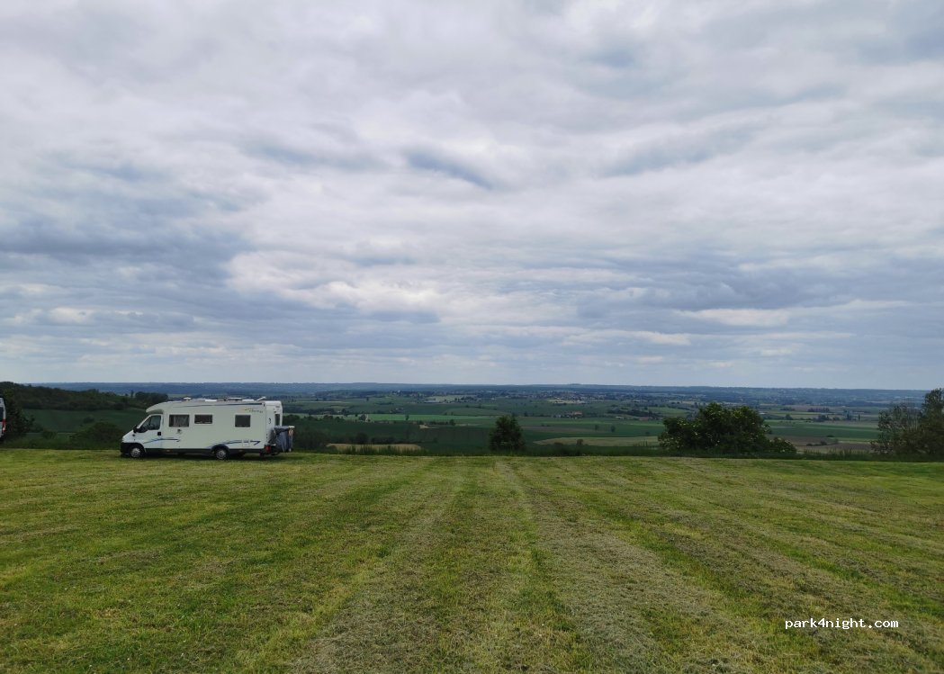 (03140) Charroux - 23 Rue de la Marche — foto 3