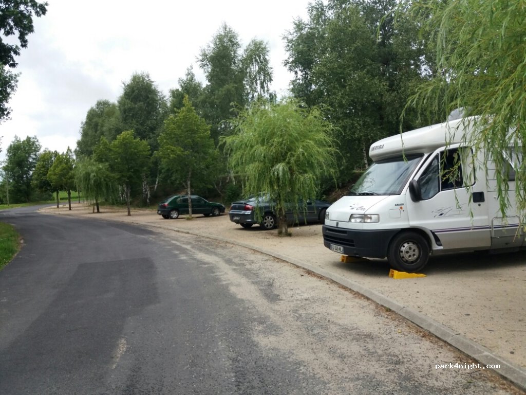 (12460) Saint-Symphorien-de-Thénières - Bouldoires — foto