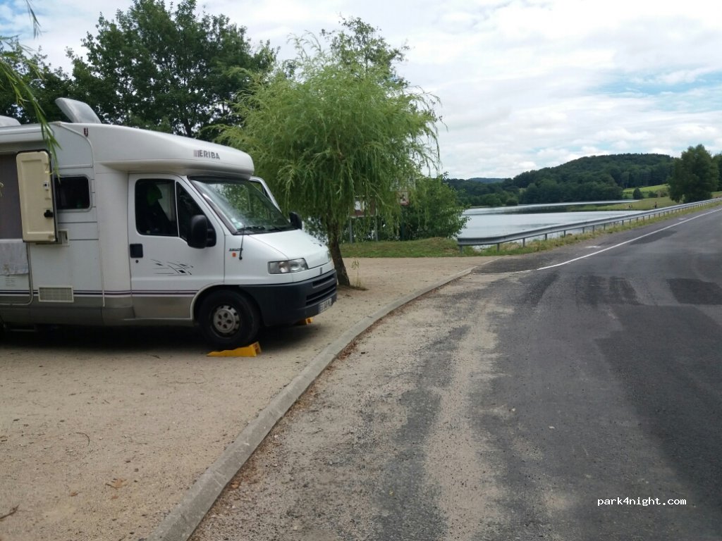 (12460) Saint-Symphorien-de-Thénières - Bouldoires — foto 2