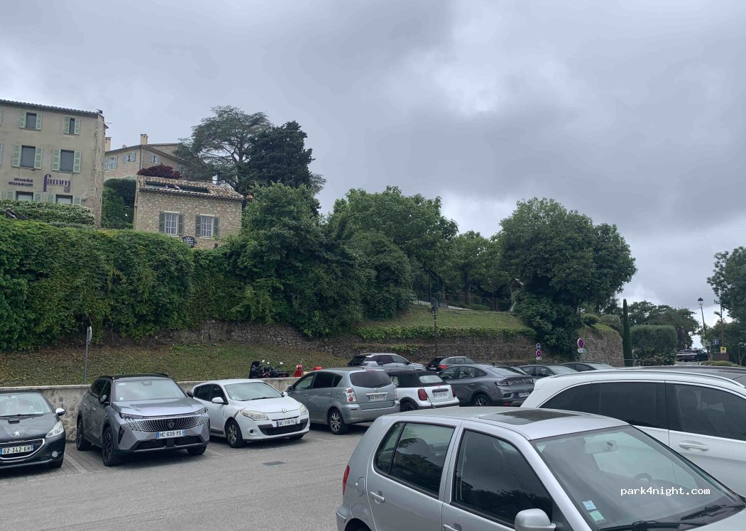 (06250) Mougins - 20 Avenue Jean-Charles Mallet — foto 2