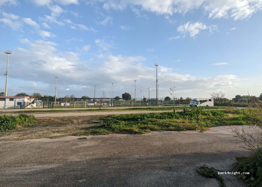 (81052) Pignataro Maggiore - Via Sorelle Aktouf — foto