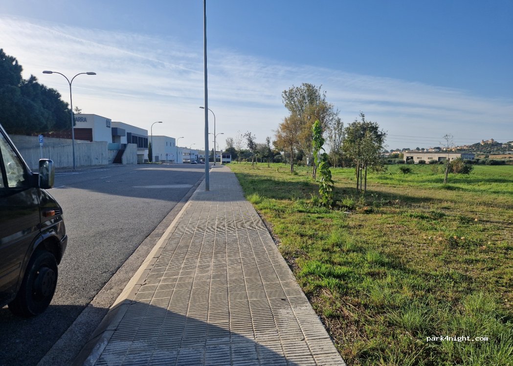(43830) Torredembarra - 16 Carrer del Sol Ponent — foto