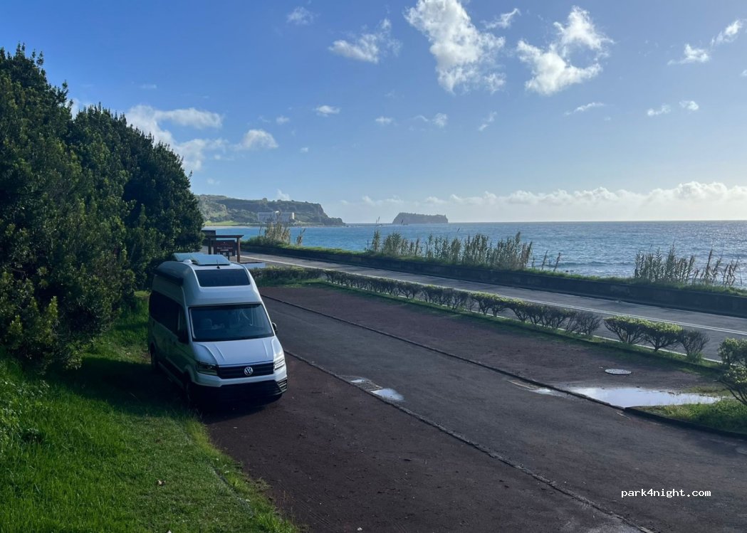 (9680) Ribeira Cha - Estr. Regional 1-1 — foto