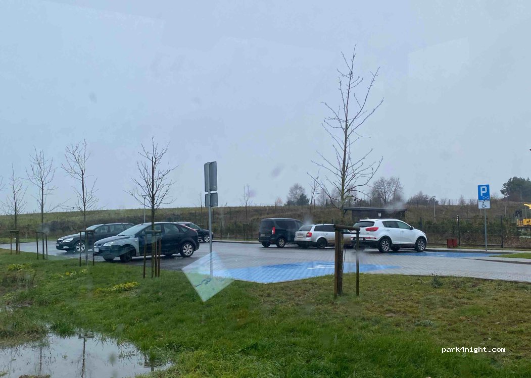 (76-230) Potęgowo - 16 Darżyńska — foto