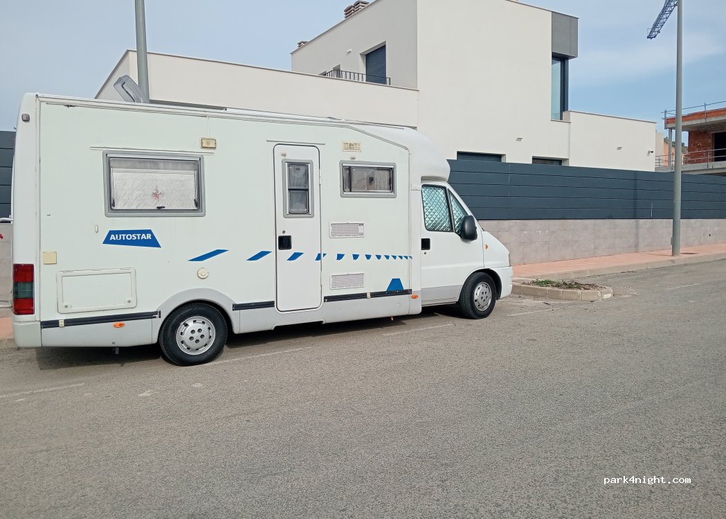 (30420) Calasparra - C. Maria Zambrano — foto 2
