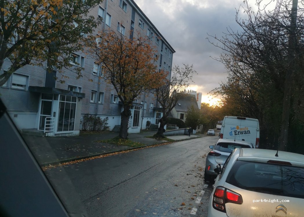 (35000) Rennes - 15 Rue Commandant Charcot — foto
