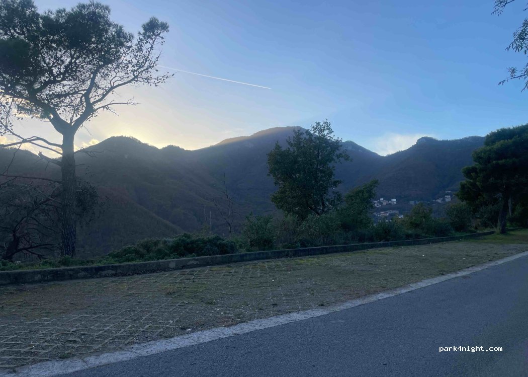(84010) Tramonti - Unnamed road — foto 2
