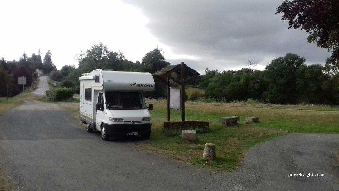 (23350) Genouillac - La Couture — foto 2