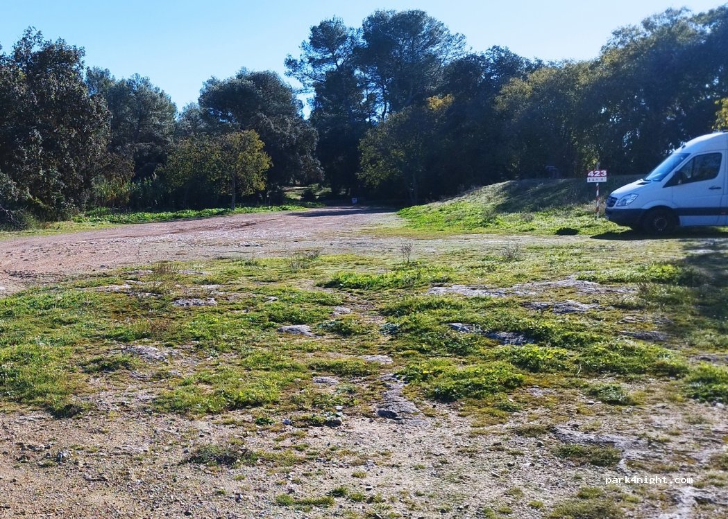 (13140) Miramas - 415 Chemin de Belleval À Pont de Rhaud — foto 2