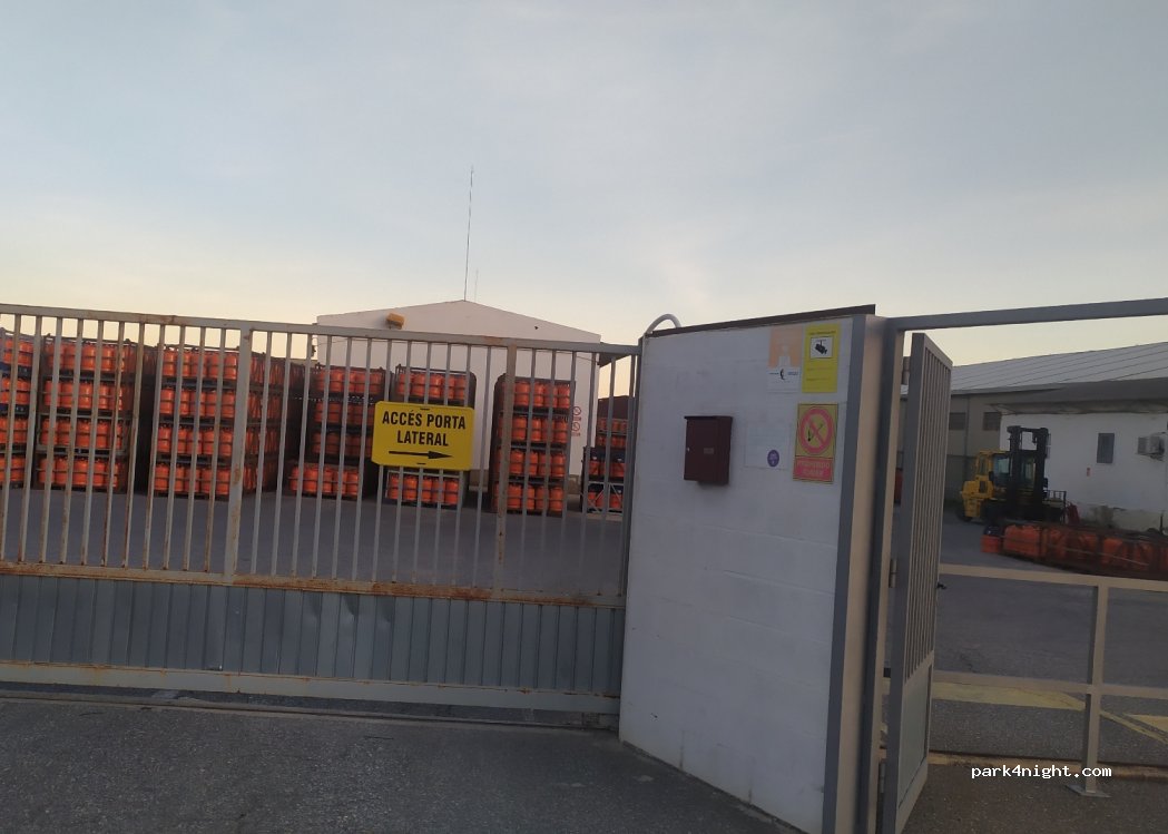 (43800) Valls - 196 Carretera del Pla — foto
