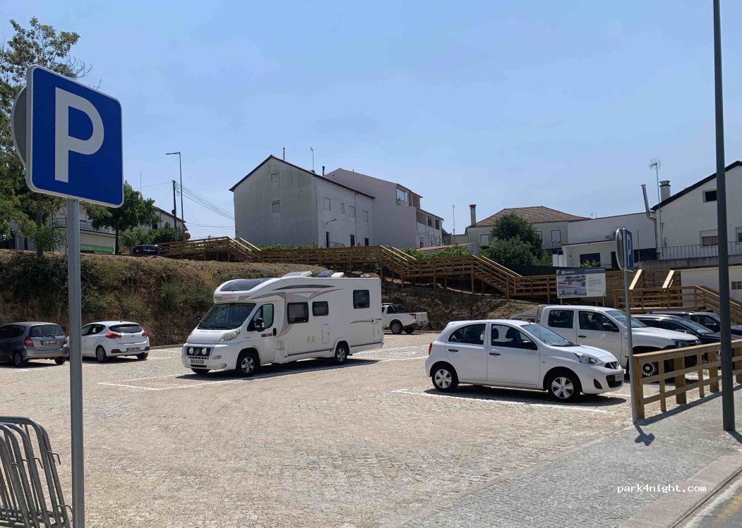 () União de Freguesias de Oleiros e Amiei - — foto