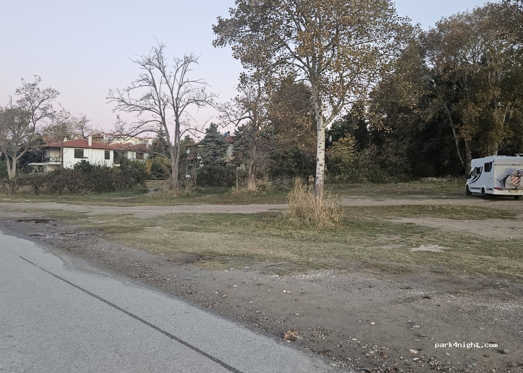 (630 80) Nea Kallikratia - Unnamed Road — foto 4