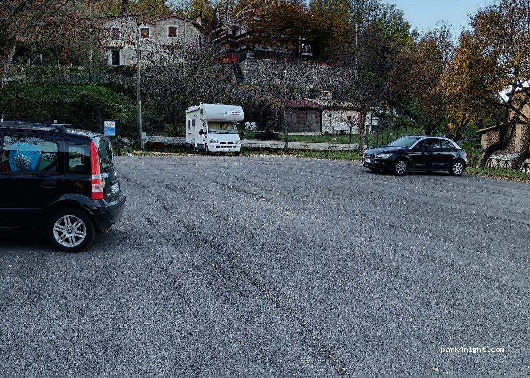 (06042) Campello sul Clitunno - Località Acera — foto