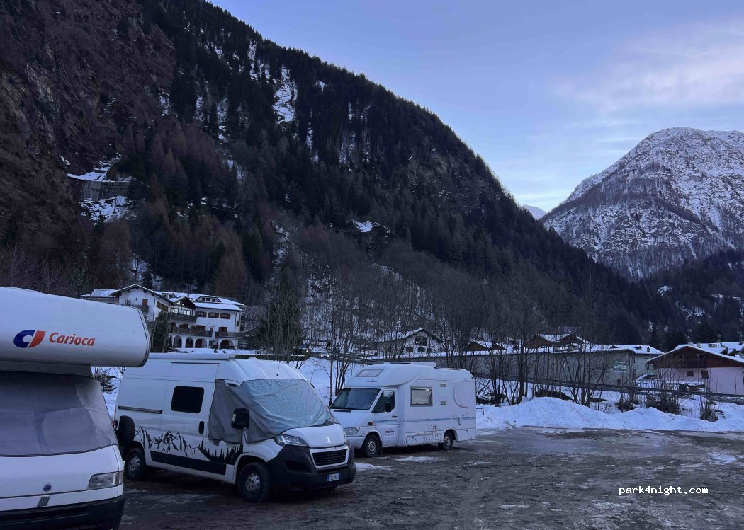 (23021) Campodolcino - 40 Via Luciano Leonardi — foto