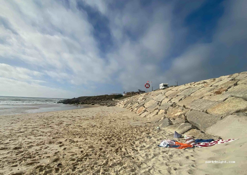 (2425) Praia de Pedrogao - 35D Rua Maré Viva — foto 4