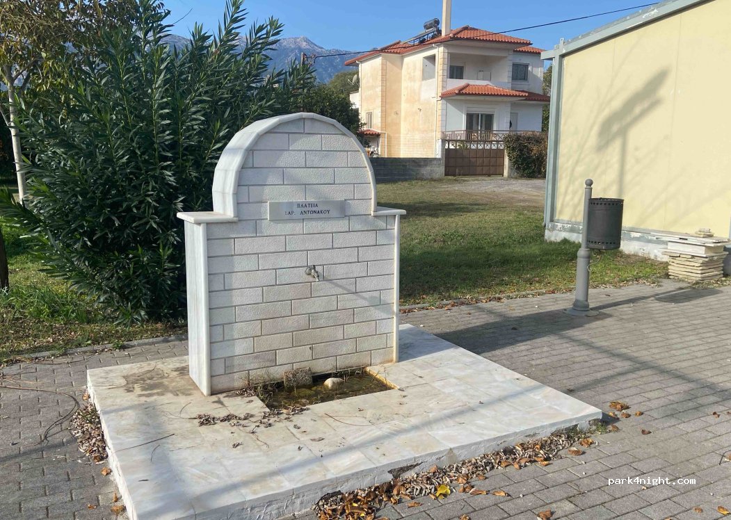 (231 00) Alesia - Unnamed Road — foto 2