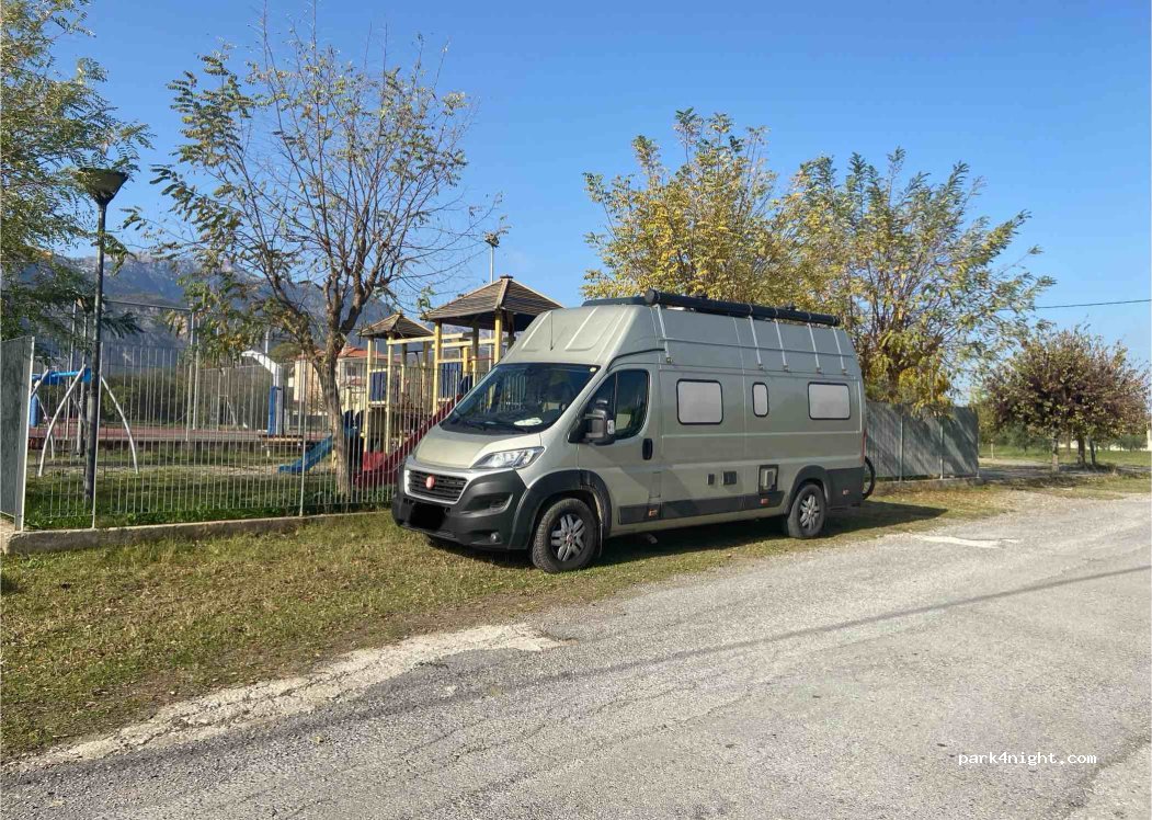 (231 00) Alesia - Unnamed Road — foto 4