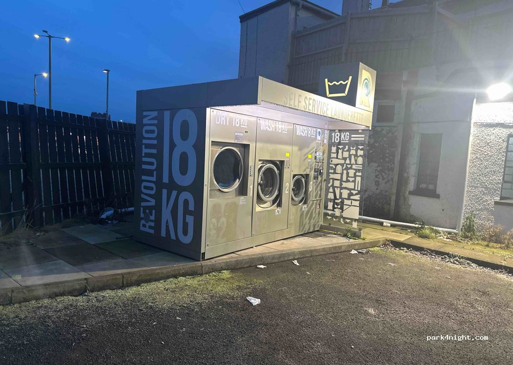 (FK7 9BQ) Stirling - 45 Borestone Crescent — foto