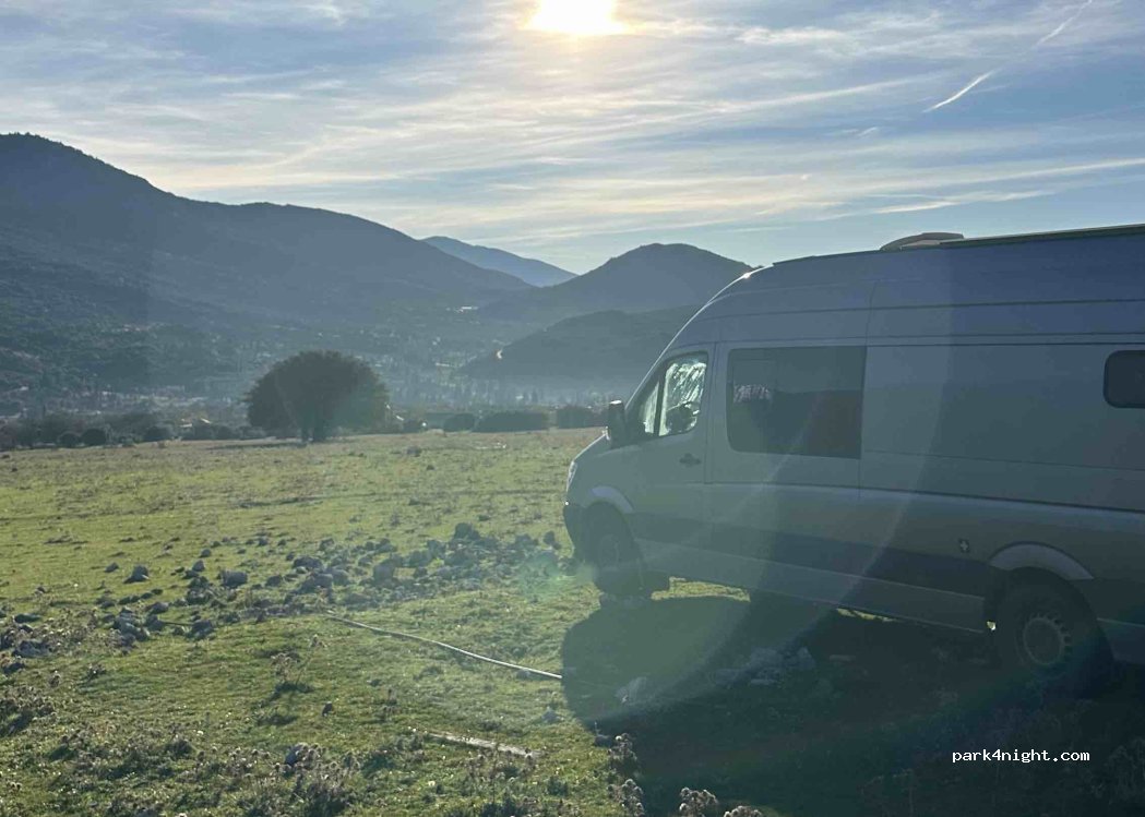 (331 00) Amfissa - Unnamed Road — foto 2
