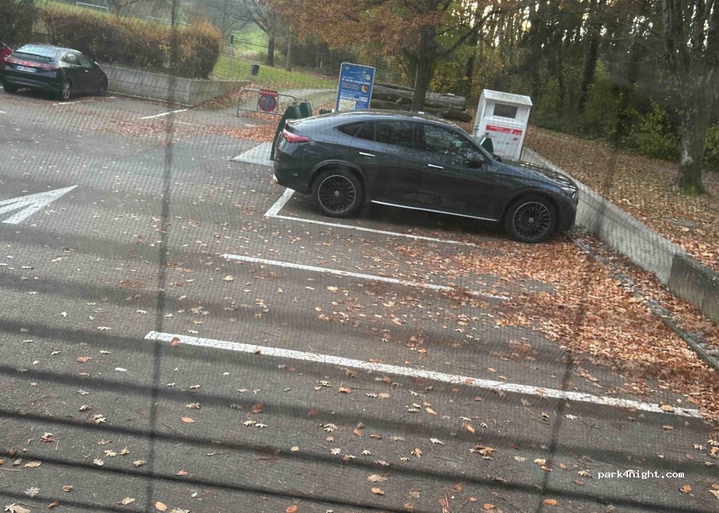 (1292) Pregny-Chambésy - 25 Chemin de Valérie — foto